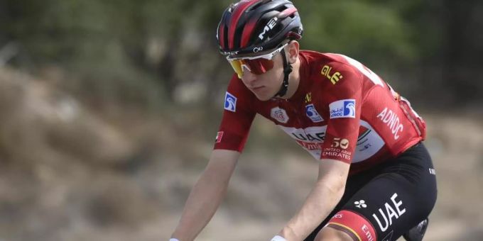 Tadej Pogacar hat sich den Gesamtsieg bei der UAE-Tour gesichert. Foto: Fabioferrari/LaPresse via ZUMA Press/dpa Tadej Pogacar hat sich den Gesamtsieg bei der UAE-Tour gesichert. Foto: Fabioferrari/LaPresse via ZUMA Press/dpa