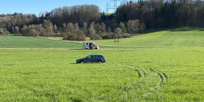 Beim Unfall wurde die Beifahrerin verletzt.