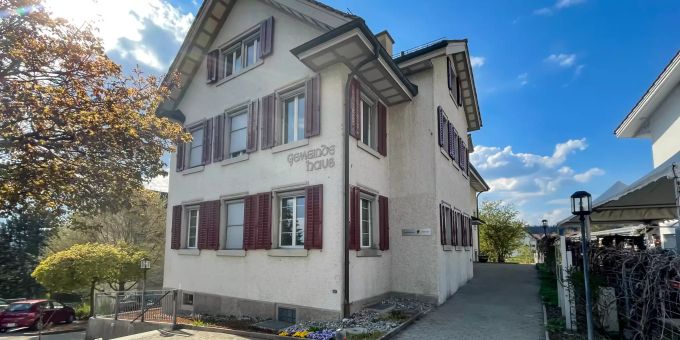 Gemeindehaus Hedingen - Hedingen Gemeindehaus Hedingen - Hedingen