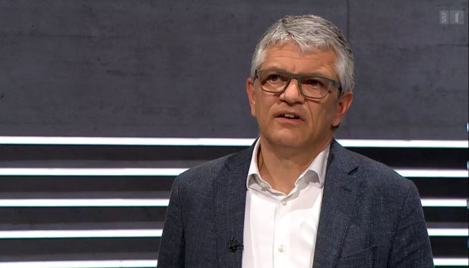 Manuel Battegay, Infektiologe und Chefarzt des Unispitals Basel, machte in der «Arena» klar: «Mit solchen Lockerungen braucht es eine unglaubliche Disziplin.» Manuel Battegay «Arena»