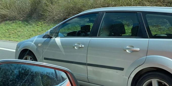 Der Mann musste eine Bussendeposition von mehreren Hundert Franken hinterlegen und wird an die Staatsanwaltschaft verzeigt. Kontrolle