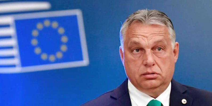 Ungarns Ministerpräsident Viktor Orban trifft zum EU-Gipfel im Gebäude des Europäischen Rates ein. Foto: John Thys/AFP Pool/AP/dpa