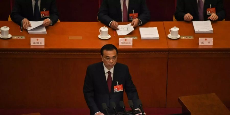 Ministerpräsident Li Keqiang bei seiner Rede in Peking