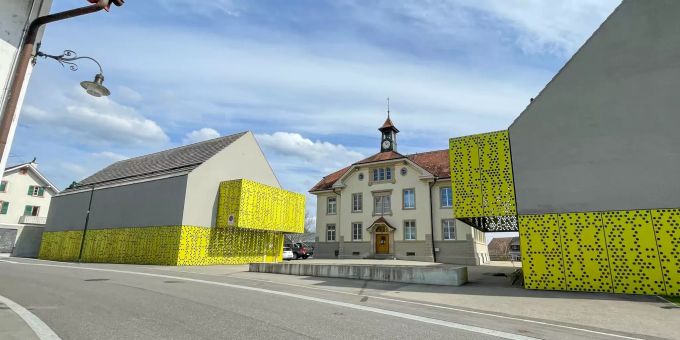 Schulanlage der Gemeinde Seltisberg. - Bezirk Liestal BL Schulanlage der Gemeinde Seltisberg. - Bezirk Liestal BL