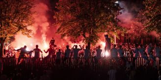 In Zürich - GC-Fans feiern Aufstieg und werden von FCZ-Fans attackiert