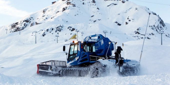 Mit Solardiesel fahren bald die Pistenfahrzeuge in Arosa und Lenzerheide. Arosa