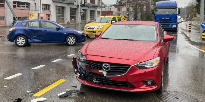 Zeugen gesucht - Kollision zwischen zwei Autos in Frauenfeld TG