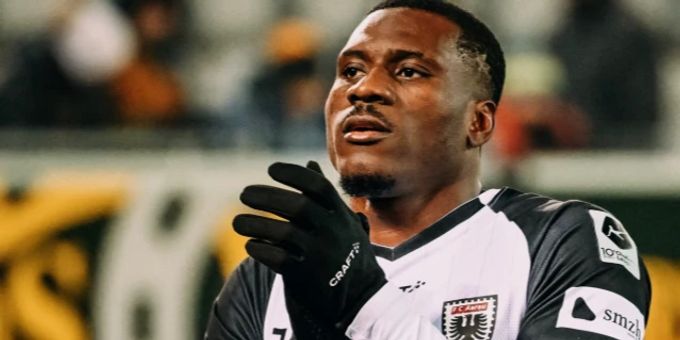 Emmanuel Ernest spielt per sofort nicht mehr für den FC Aarau. FC Aarau