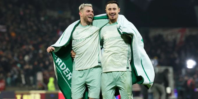 Werder Bremen feiert einen Auswärtssieg in der Bundesliga. Werder Bremen