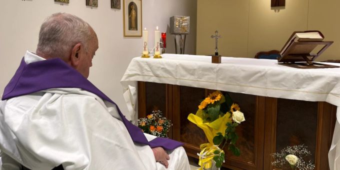 Das am 16. März veröffentlichte Bild des Papstes. Papst Franizskus