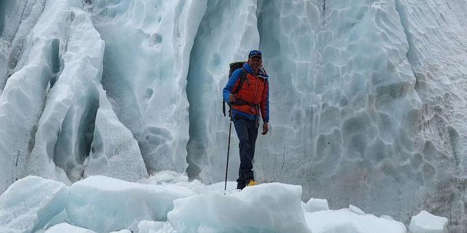 Extrembergsteiger Karl Egloff will einen Wimpel des FCZ auf den Mount Everest bringen. Karl Egloff FCZ