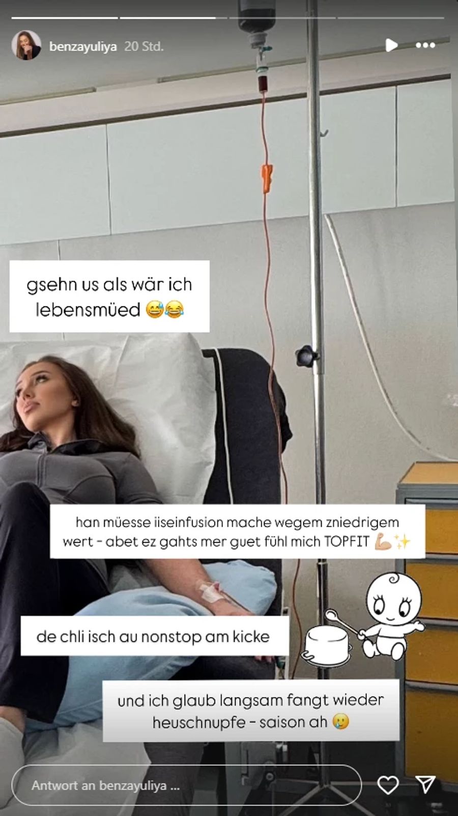 Mit diesem Schnappschuss meldet sich das werdende Mami aus dem Spital.