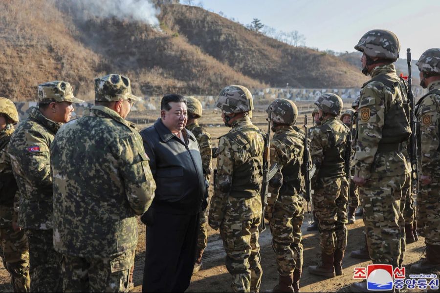 Nordkorea Kim Soldaten