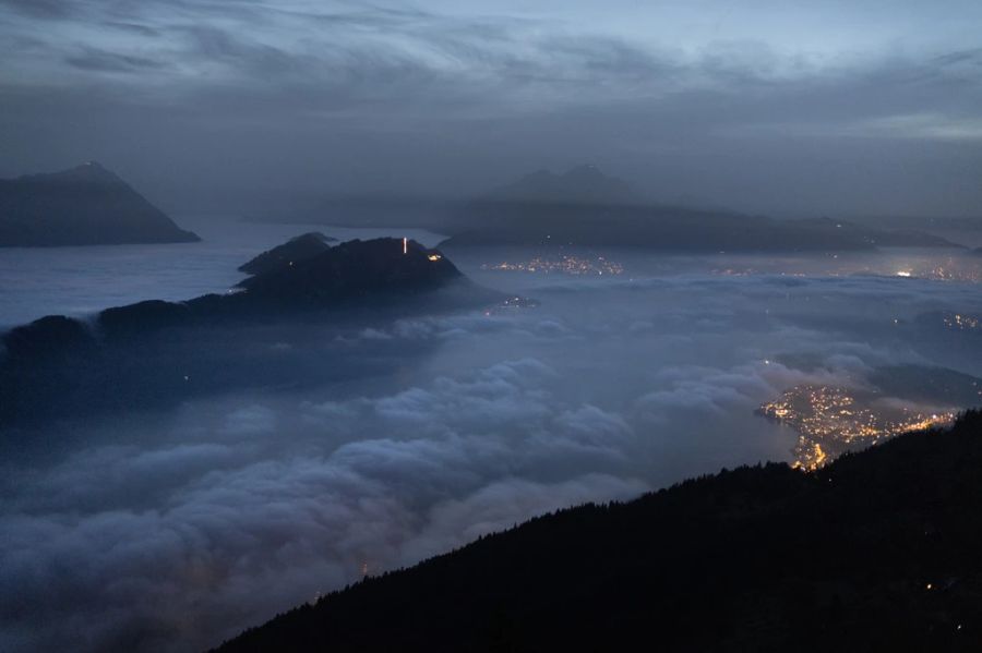 In den nächsten Tagen dominiert der Hochnebel, die Temperaturen bleiben zweistellig.