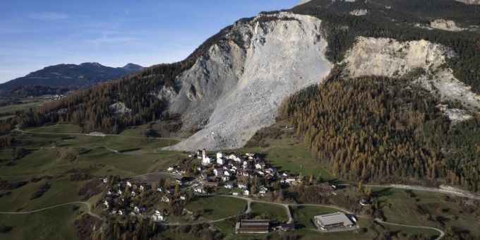 Im November 2024 wurde Brienz GR erneut evakuiert. (Archivbild) Brienz