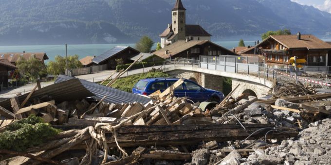 Der Mühlebach trat in Brienz am 12. August über die Ufer. Felsblöcke