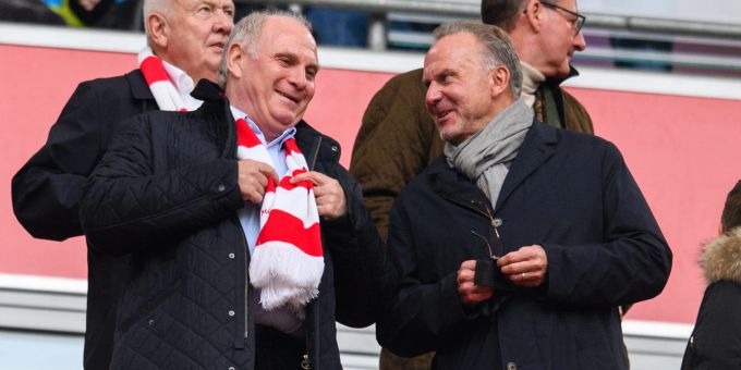 Das Wort von Uli Hoeness (l) und Karl-Heinz Rummenigge (r) hat im Aufsichtsrat grosses Gewicht. Bayern München