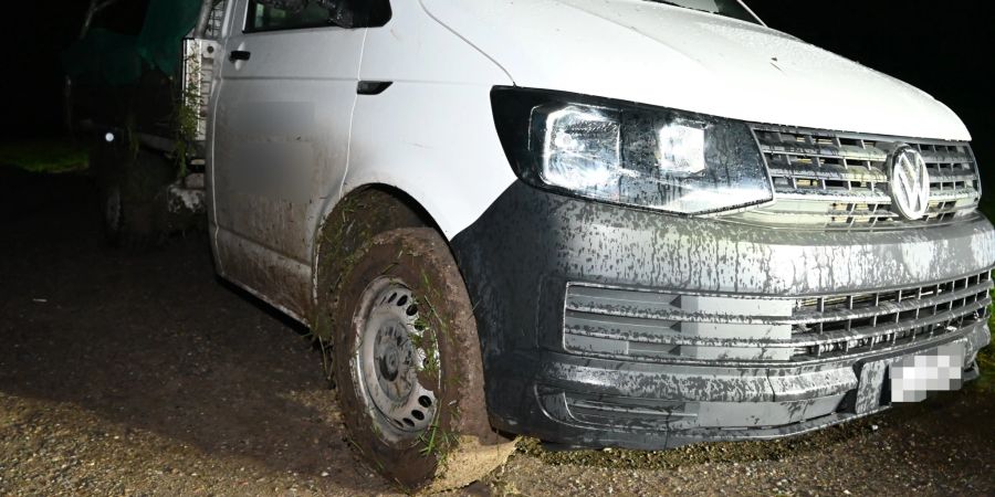 Fahrunfähig Selbstunfall verursacht.