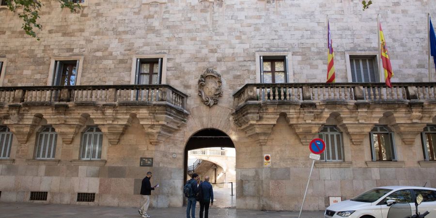 Im Mordprozess um den Tod eines deutschen Urlaubers auf Mallorca sind noch viele Fragen offen. (Archivbild)