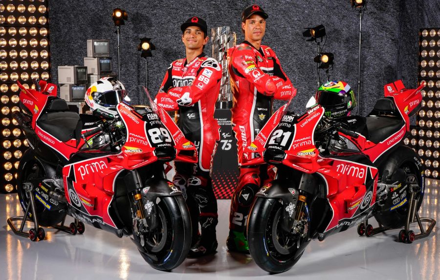 Pramac-Ducati fährt in Silverstone im Kult-Design von Angel Nieto – und Jorge Martin sogar mit einem Replika-Helm.