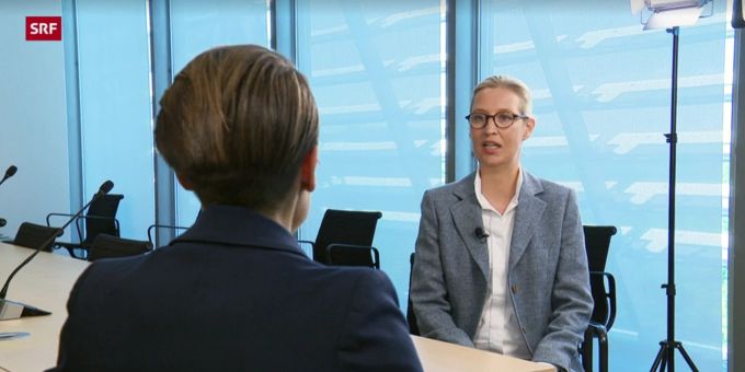 AfD-Politikerin Alice Weidel äusserte sich in einem Interview mit der «SRF Rundschau» über die SVP, über den Europawahlkampf und über Rechtsextremismus. Alice Weidel