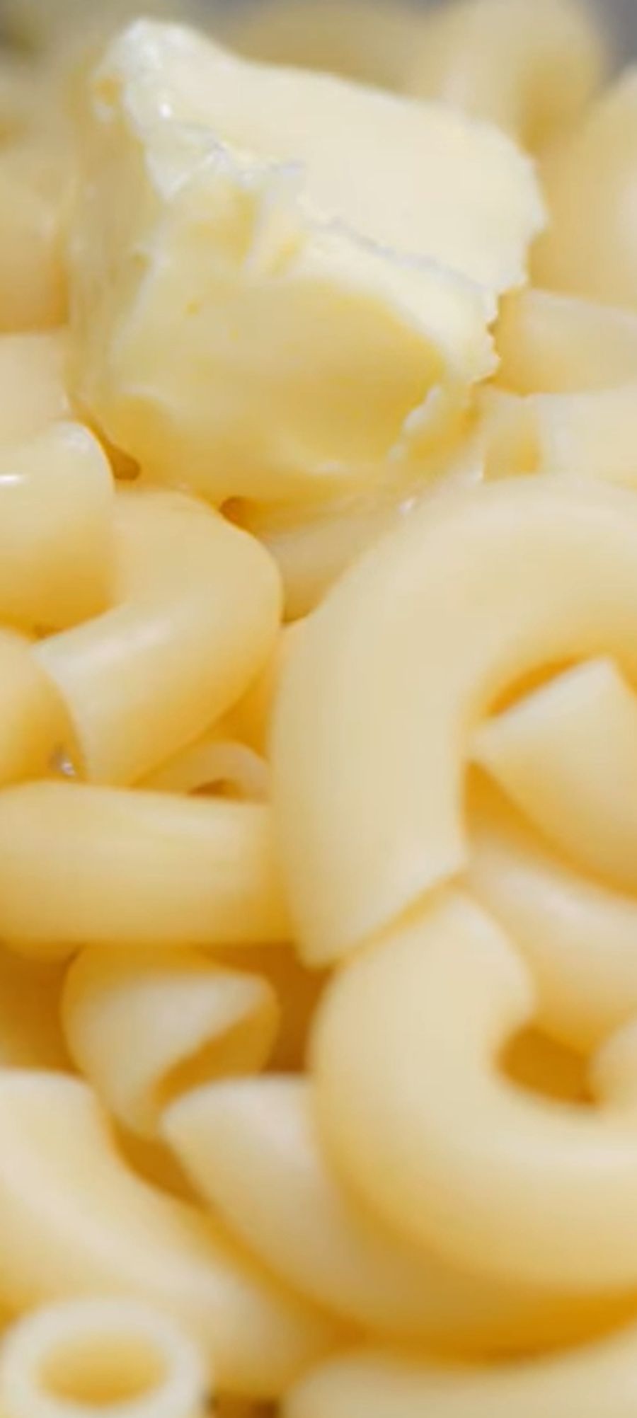 Die Reduktion der Grammzahl hängt laut der Migros mit einer Anpassung an eine neue Rezeptur und der Verpackungsgrösse zusammen.