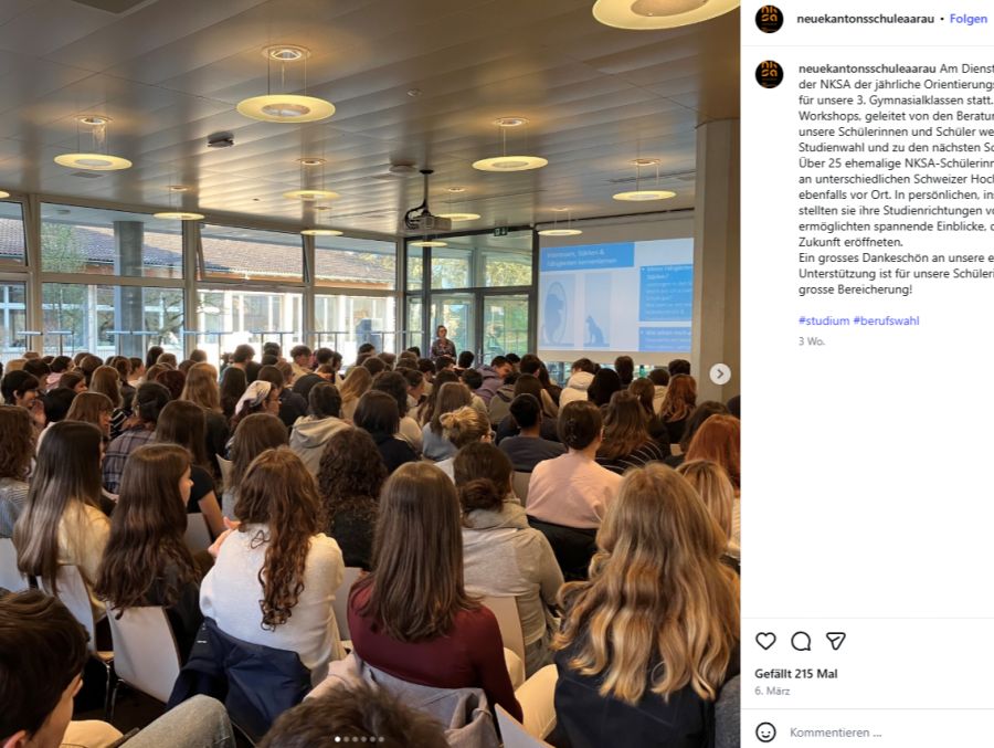 Rund 900 Schülerinnen und Schüler besuchen die Schule derzeit – das entspricht einer Auslastung von 129 Prozent!