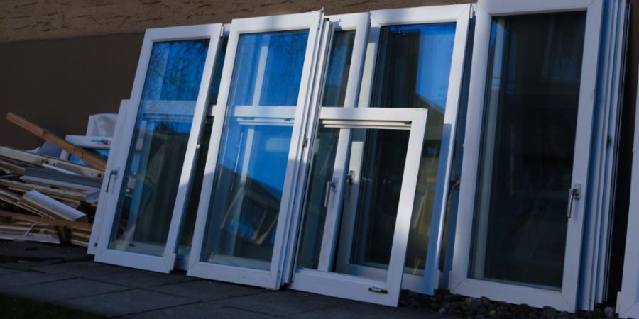 Das «Freco»-Schulhaus in Biel braucht neue Fenster und ein neues Dach. (Symbolbild)