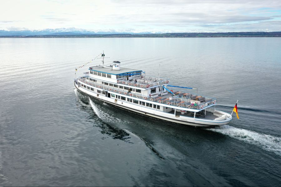 Auf der einen Seite: Die deutschen Bodensee-Schiffsbetriebe (BSB).