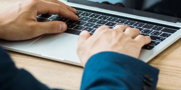 Mann Computer PC Haker