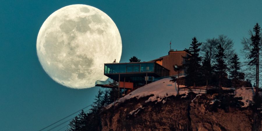 In der Seilbahn auf den Dornbirner Hausberg Karren sassen im vergangenen Juni 19 Passagiere stundenlang fest. (Archivbild)