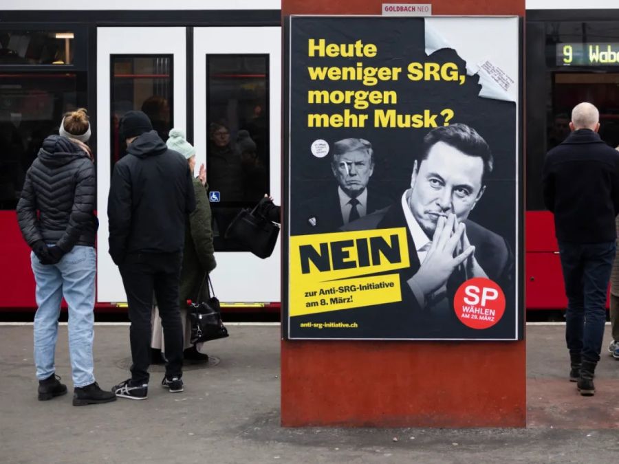 Die SP warnt anhand von Elon Musk vor Fake News und rechten Ideologien.