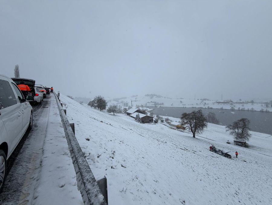 Das Fahrzeug überschlug sich dabei mehrmals.