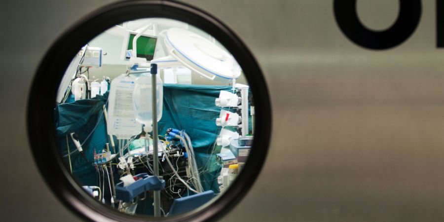 Das Spital Thurgau und das Kantonsspital Winterthur haben sich gemeinsam einen Operationsroboter angeschafft. (Symbolbild)