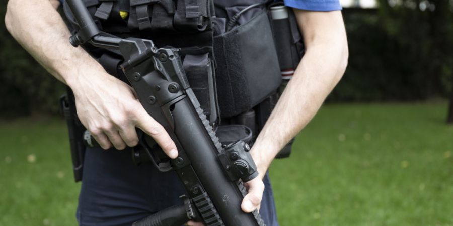 Die Polizei setzte bei der Festnahme Gummigeschosse ein. (Symbolbild)