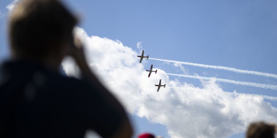Drei Tage lang wurde das 100-jährige Bestehen des Flugplatzes St. Gallen-Altenrhein gefeiert. Ein besonderes Highlight war der letzte Flug der Patrouille Suisse in ihrer bisherigen For...