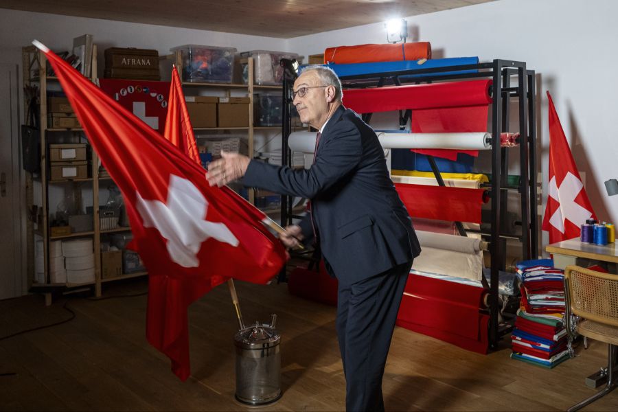 Guy Parmelin Schweizer Fahne