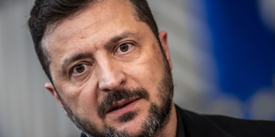ARCHIV - Wolodymyr Selenskyj, Präsident der Ukraine, kommt zum EU-Gipfel, dem Treffen der Staats- und Regierungschefs der Europäischen Union. Foto: Michael Kappeler/dpa