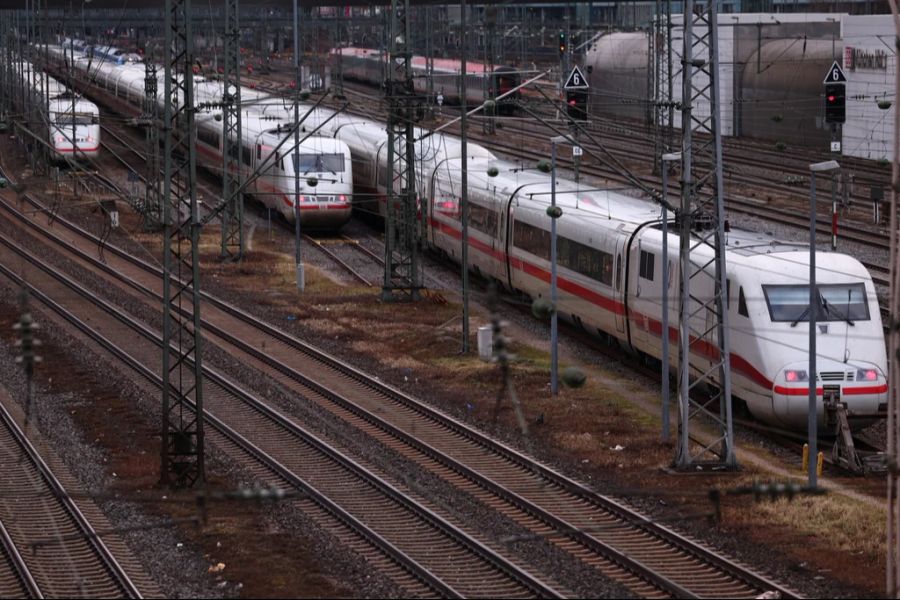 So bezeichnet sie sich in einem Post als Hater der streikgeplagten Deutschen Bahn. (Archivbild)