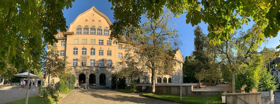 Die Kantonsschule konnte ihren Betrieb weiterführen – die Hintergründe für den Cyberangriff sind aktuell unklar.