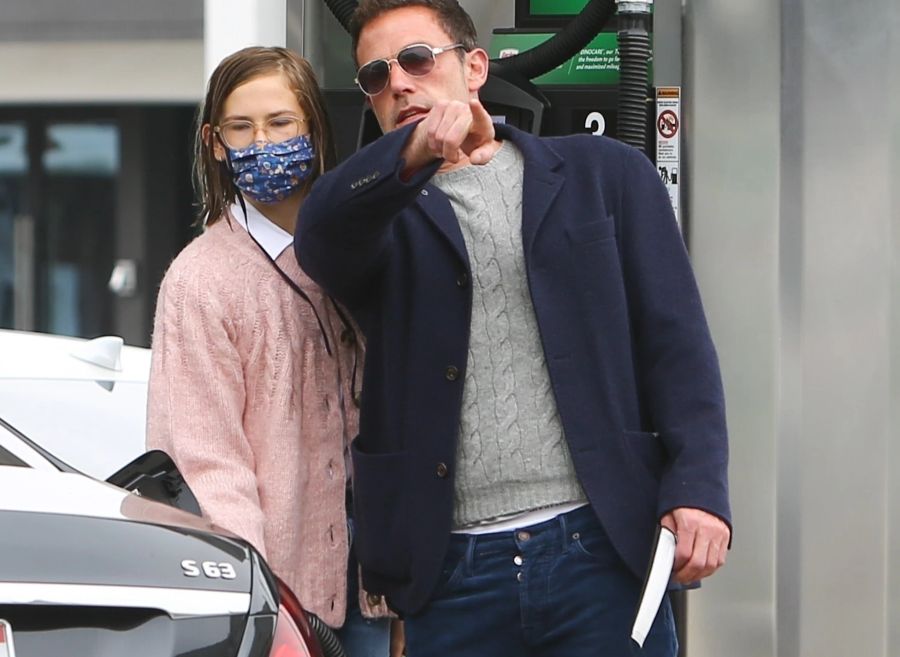 violet affleck