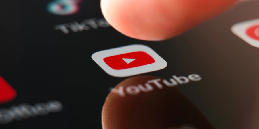 Vertrauliche Daten von Website-Nutzern, die eigentlich unter Verschluss bleiben sollten, finden zunehemend den Weg an die Öffentlichkeit. Auch YouTube soll betroffen sein.