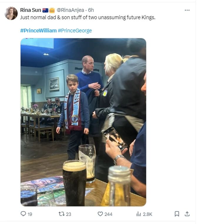 Prinz William und Prinz George schauten sich ein Fussball-Match an. Prinz William Prinz George