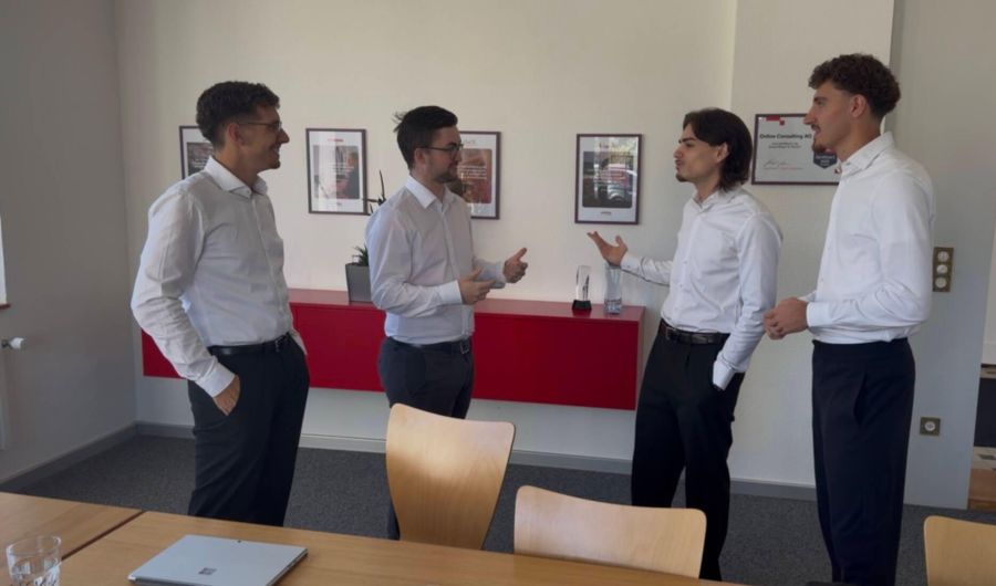 Zusammen mit seinem Team ist der Kaltbrunner Azem Abdi für den WTT Young Leader Award nominiert.
