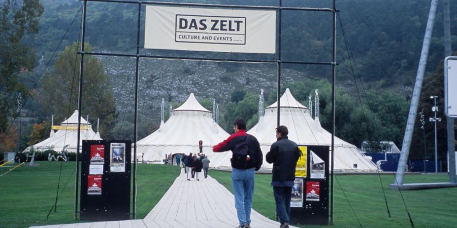 Das Tourneetheater «Das Zelt» hat seine Wurzeln in der Expo.02 (Bild) im Jahr 2002. Nach einem Liquiditätsengpass will das Unternehmen 2027 wieder auf Tournee. (Archivbild)