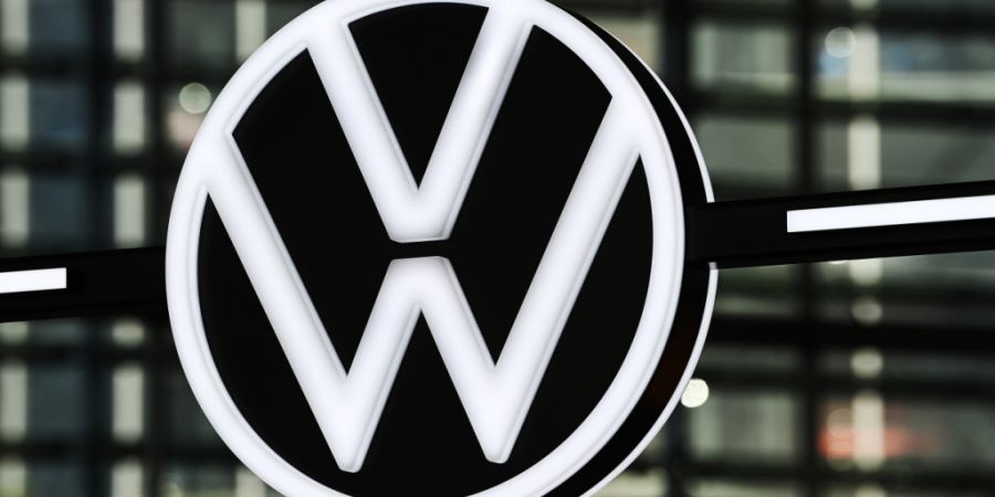 VW und die Tochtermarken Audi, Seat und Skoda müssten wegen Problemen im Lenkungssystem Millionen von Fahrzeugen in die Garage zurückrufen. In der Schweiz dürften davon über 50'000 ...