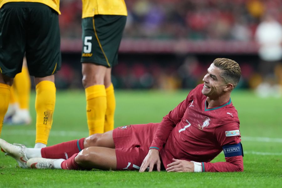 Cristiano Ronaldo (41) im Trikot der portugiesischen Nationalmannschaft. Der Portugiese steht bei 980 Toren in 1337 Profispielen.