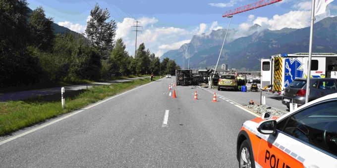 Zizers: Verkehrsunfall fordert zwei verletzte Personen. Zizers: Verkehrsunfall