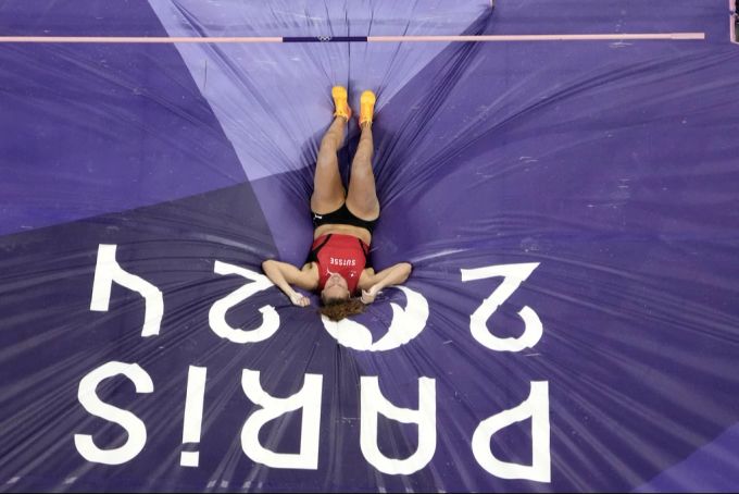 Angelica Moser zeigte im Stabhochsprung bei Olympia 2024 eine gute Leistung. Angelica Moser Olympia 2024