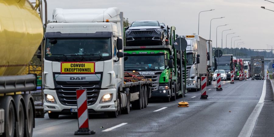 Die Wirtschaft befürchtet Verkehrsbehinderungen mit der Einführung von Grenzkontrollen in Polen (Archivbild).